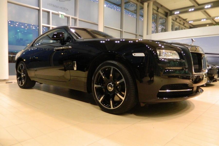  Rolls-Royce Wraith Carbon Fiber 2015 года  (фото 7 из 20)